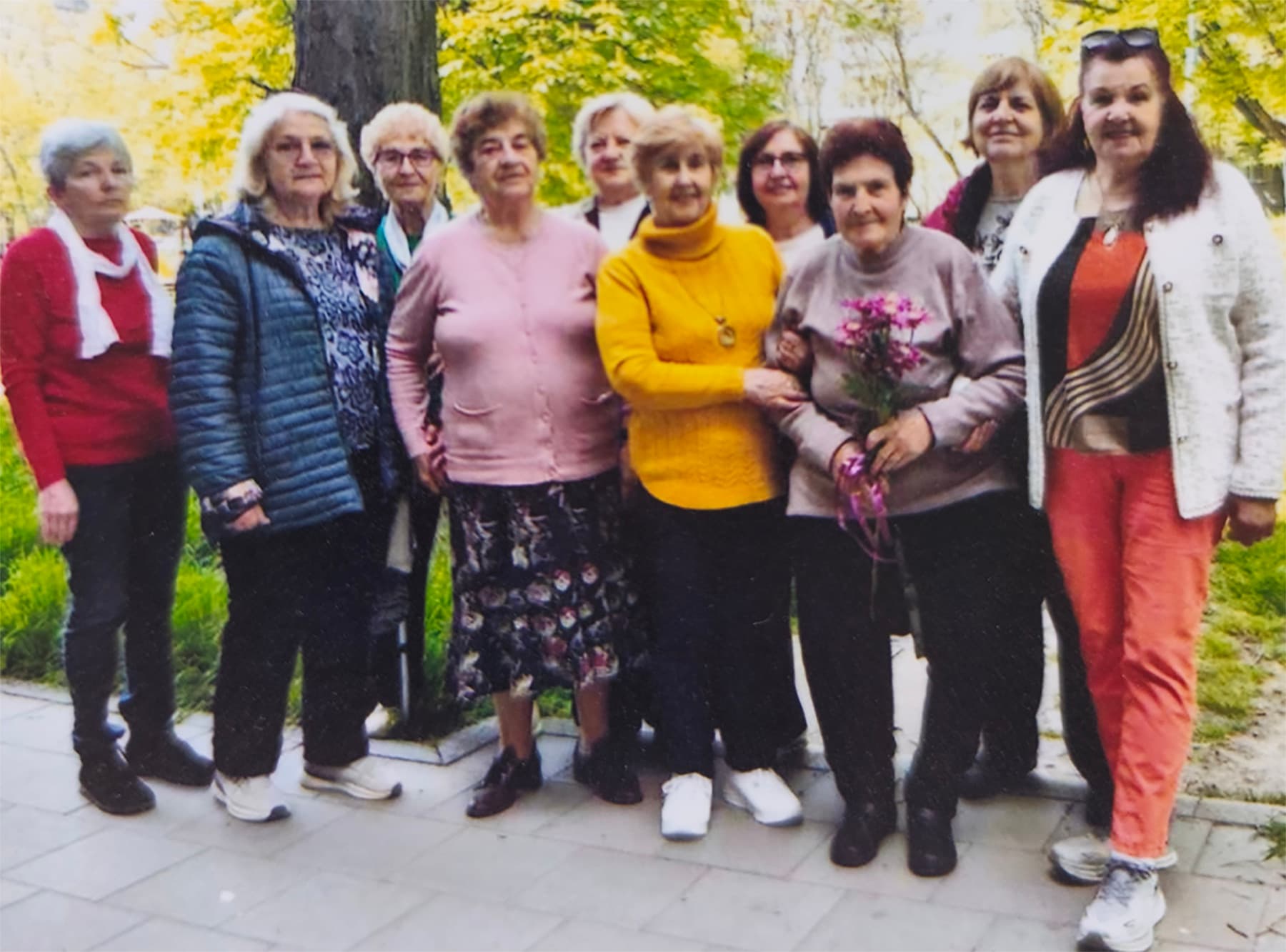 Членове на Дамски клуб „Детелина“